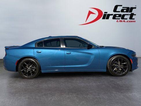 Used 2020 Dodge Charger SXT w/ Plus Group image 11