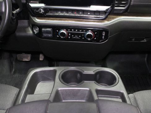 Used 2023 GMC Sierra 1500 SLE w/ Max Trailering Package AWD/4WD image 21