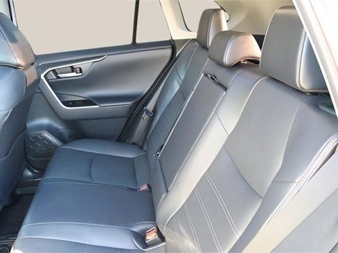 Used 2023 Toyota RAV4 Limited image 15