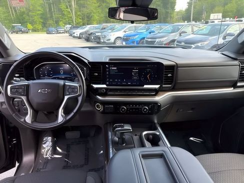 Used 2022 Chevrolet Silverado 1500 RST w/ Z71 Off-Road Package AWD/4WD image 21