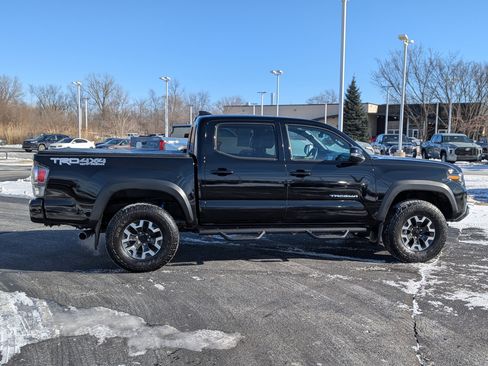 Certified 2023 Toyota Tacoma TRD Off-Road w/ TRD Premium Off Road Package image 9