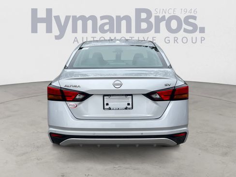 Certified 2023 Nissan Altima 2.5 SV image 4
