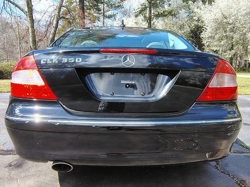 Used 2007 Mercedes-Benz CLK 350 Coupe image 2
