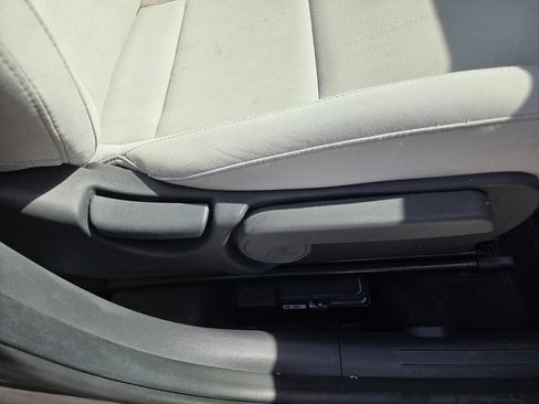 Used 2024 Hyundai Kona SEL FWD image 15