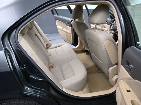 Used 2010 Ford Fusion SE image 31