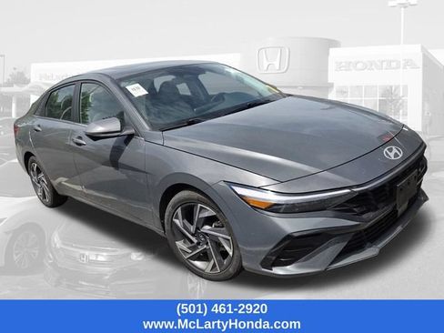 Used 2024 Hyundai Elantra Limited FWD image 6