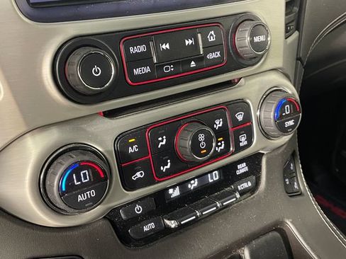 Certified 2015 GMC Yukon SLT w/ HD Trailering Package AWD/4WD image 8