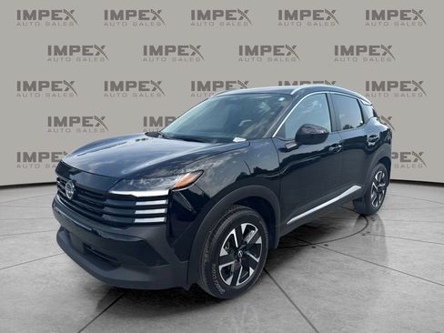 Used 2026 Nissan Kicks SV w/ SV Premium Package AWD/4WD image 1