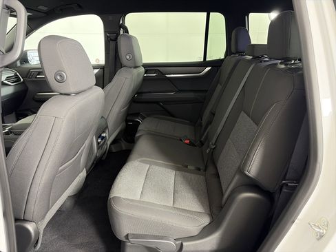 Certified 2025 GMC Acadia Elevation image 8