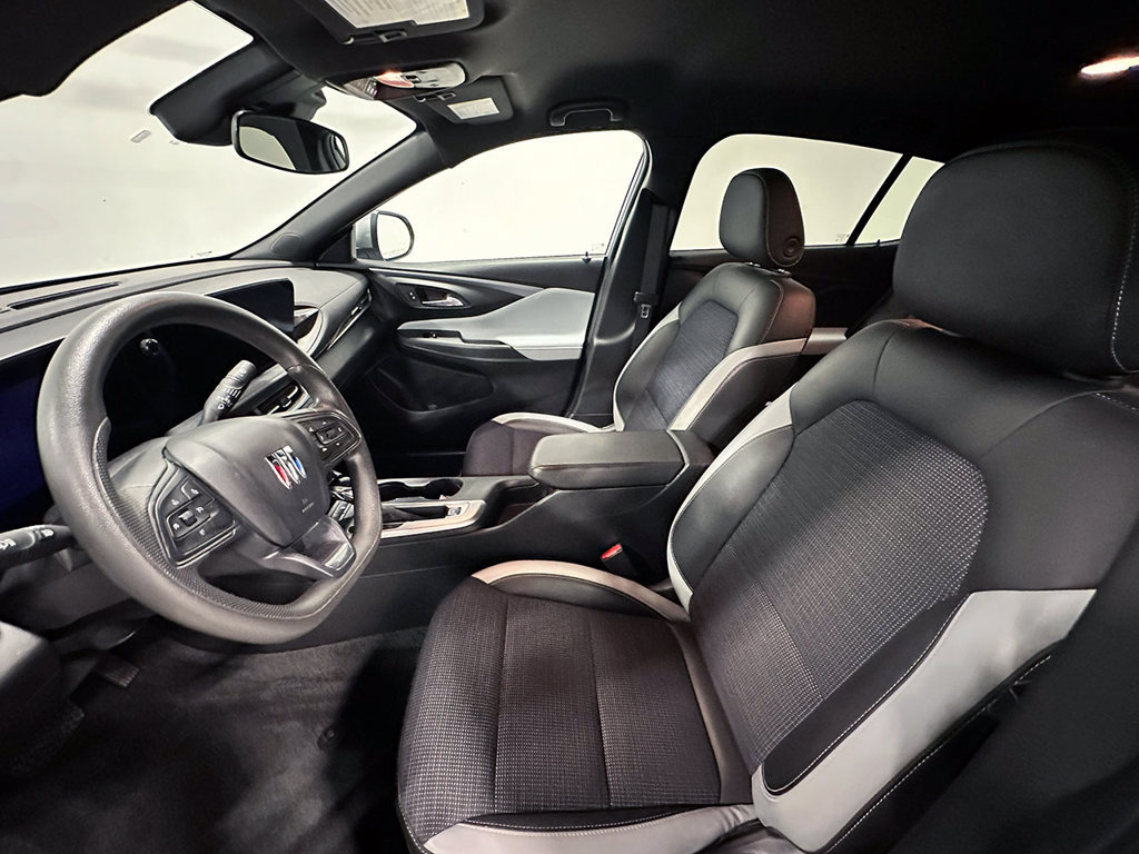 Used 2024 Buick Envista Preferred FWD image 3