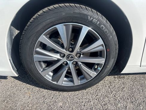 Used 2021 Lexus ES 350 w/ Accessory Package FWD image 9