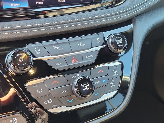 New 2027 Chrysler Pacifica Select FWD image 20