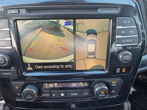 Used 2020 Nissan Maxima Platinum w/ Sport Mat Group FWD image 16