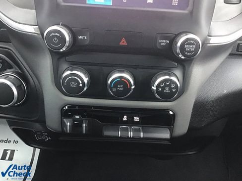 Used 2024 RAM 2500 Big Horn image 38