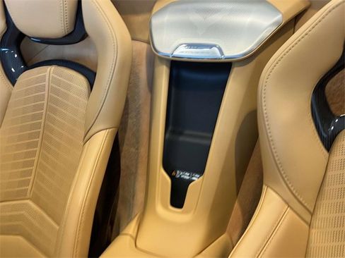 Used 2025 Chevrolet Corvette Stingray Premium Conv w/ Battery Protection Package image 18
