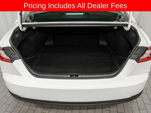 Used 2025 Toyota Camry LE FWD image 5