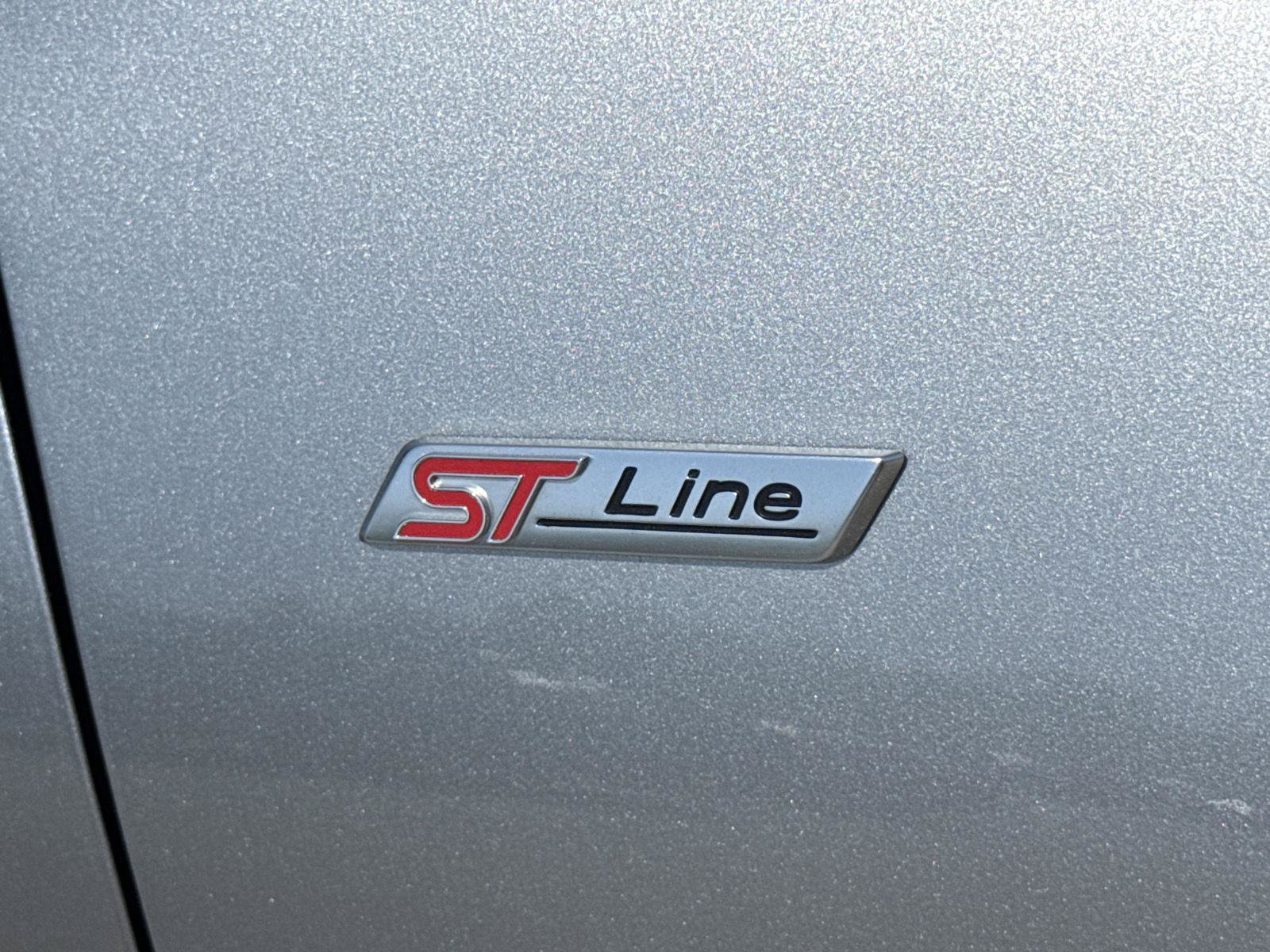 Used 2024 Ford Escape ST-Line AWD/4WD image 5
