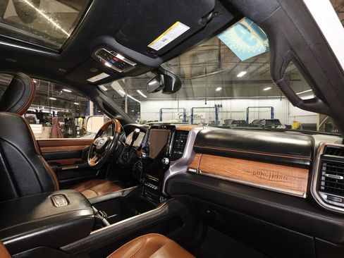 Used 2019 RAM 3500 Limited image 28