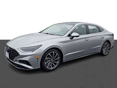 Used 2020 Hyundai Sonata Limited w/ Cargo Package FWD image 3