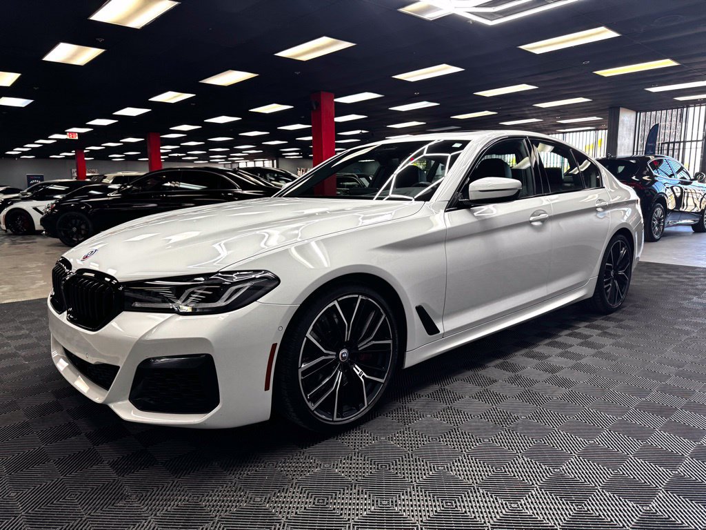 Used 2023 BMW M550i xDrive w/ Executive Package AWD/4WD image 8