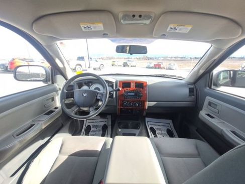Used 2005 Dodge Dakota SLT w/ Trailer Tow Group image 16