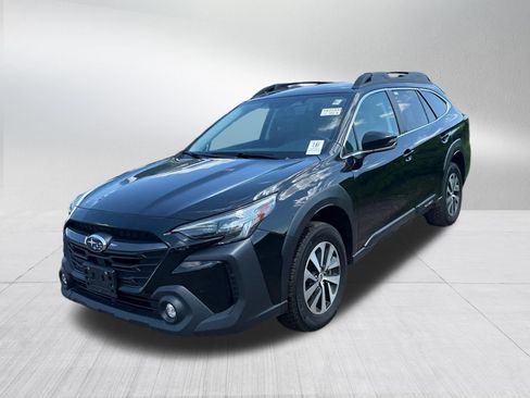 Used 2024 Subaru Outback Premium AWD/4WD image 4