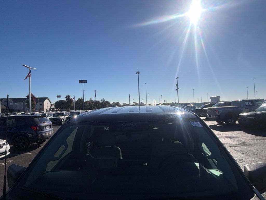 Used 2025 Ford F150 Lightning Flash AWD/4WD image 17