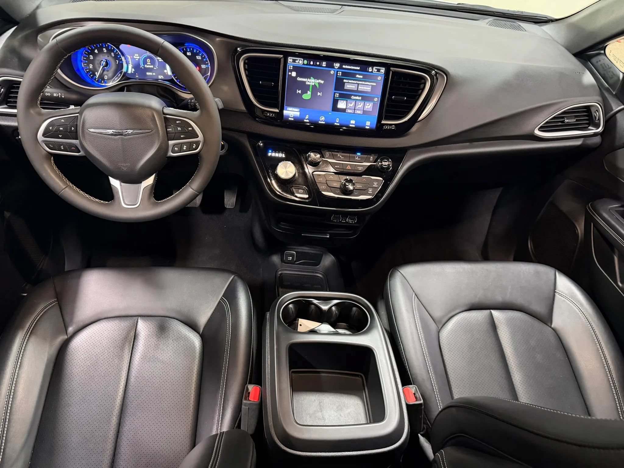 Used 2025 Chrysler Pacifica Select FWD image 52
