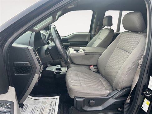 Used 2016 Ford F150 XLT image 9