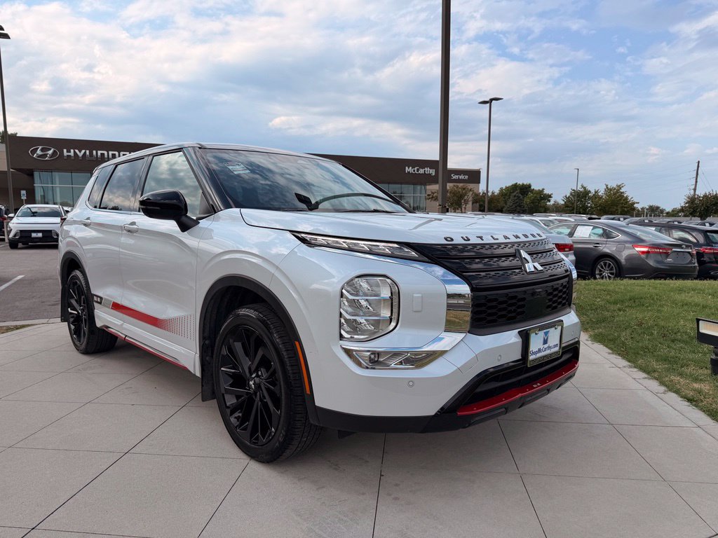 Used 2023 Mitsubishi Outlander Ralliart AWD/4WD image 11