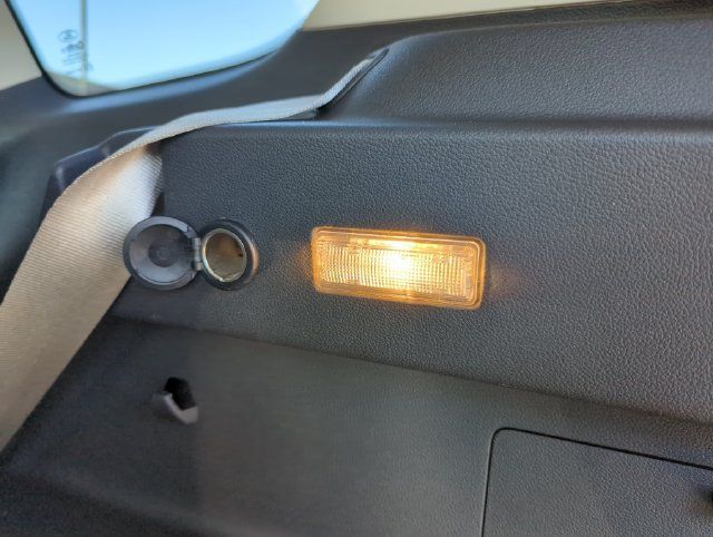 Used 2016 Ford Escape SE w/ Equipment Group 201A FWD image 20