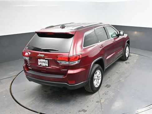 Used 2020 Jeep Grand Cherokee Laredo AWD/4WD image 35
