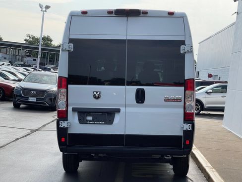 Used 2022 RAM ProMaster 2500 FWD image 4