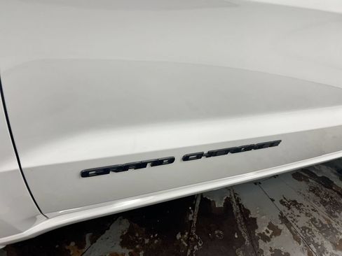 Used 2021 Jeep Grand Cherokee Laredo X AWD/4WD image 26