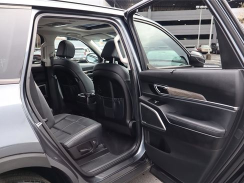 Certified 2022 Kia Telluride EX w/ EX Premium Package image 30