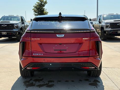 Certified 2026 Cadillac Lyriq V w/ LPO, Floor Liner Package AWD/4WD image 6