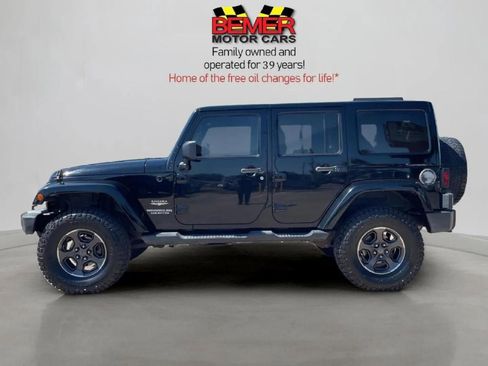 Used 2014 Jeep Wrangler Unlimited Sahara w/ Max Tow Package image 2