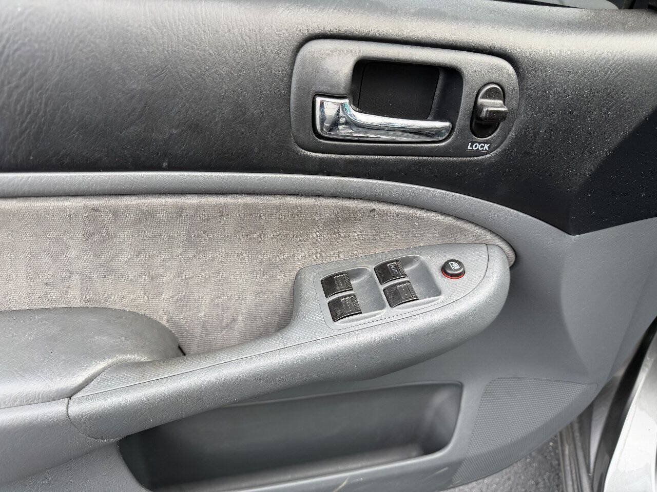 Used 2004 Honda Civic EX image 11
