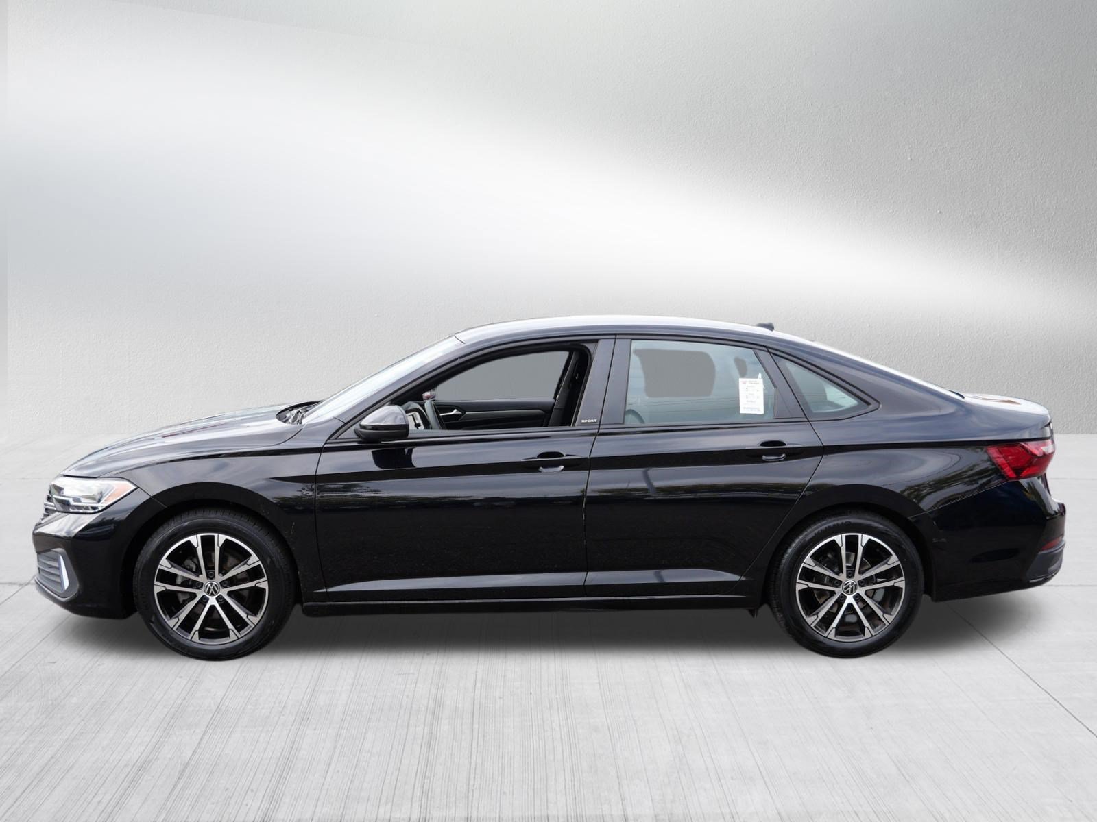 Certified 2023 Volkswagen Jetta Sport FWD image 4