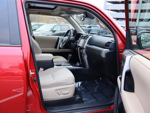 Used 2024 Toyota 4Runner SR5 Premium image 29