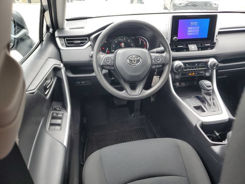 Certified 2023 Toyota RAV4 LE AWD/4WD image 11