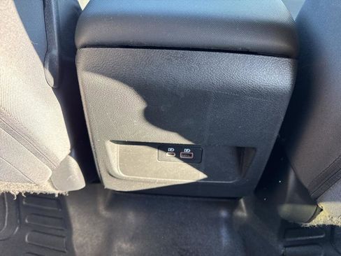 Used 2023 Nissan Frontier SV w/ Midnight Edition Package image 32