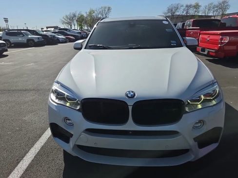 Used 2015 BMW X5 M image 7
