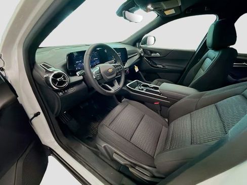 New 2026 Chevrolet Equinox LT w/ Safety and Technology Package FWD image 24