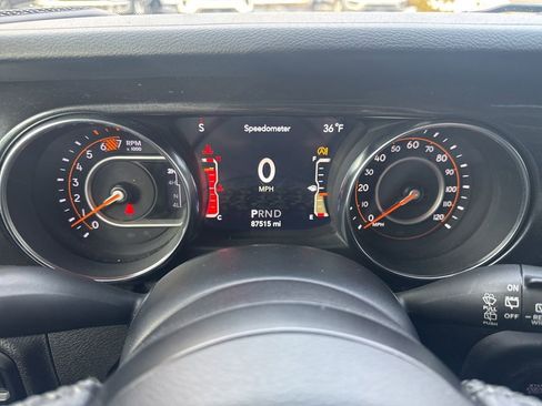 Used 2021 Jeep Wrangler Unlimited Sport image 32