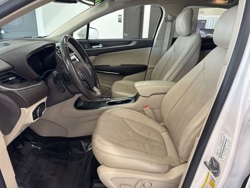 Used 2019 Lincoln MKC Reserve w/ MKC Climate Package image 15