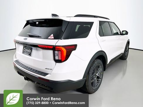 New 2026 Ford Explorer ST-Line w/ ST-Line Street Pack AWD/4WD image 7