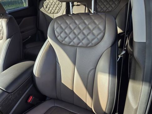 Used 2022 Hyundai Santa Fe SEL Premium w/ Cargo Package image 17