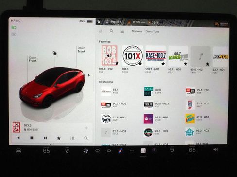 Used 2023 Tesla Model Y Performance image 28