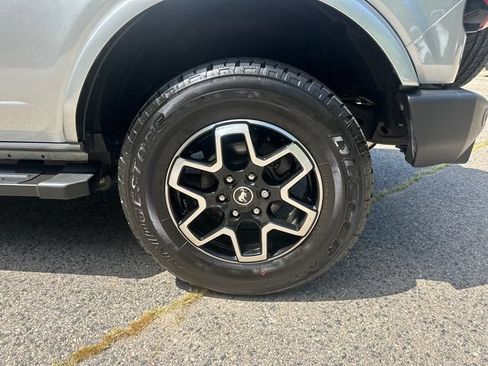 Used 2024 Ford Bronco Outer Banks AWD/4WD image 15